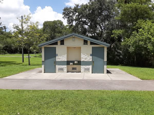 restrooms at lowry park